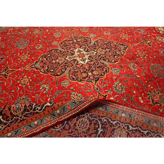 Large Hand-Knotted Middle Eastern Sarugh Rug For Sale - Image 10 of 11