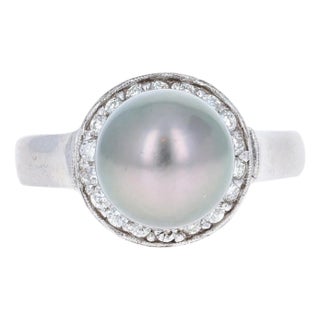 Tahitian Pearl and Diamond 14 Karat White Gold Ring, Size 7 For Sale