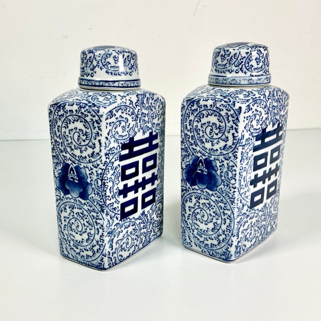 Mid-Century Boho Chic Chinoiserie Hollywood Regency Blue & White Square Happiness Ginger Jars - A Pair For Sale - Image 9 of 15