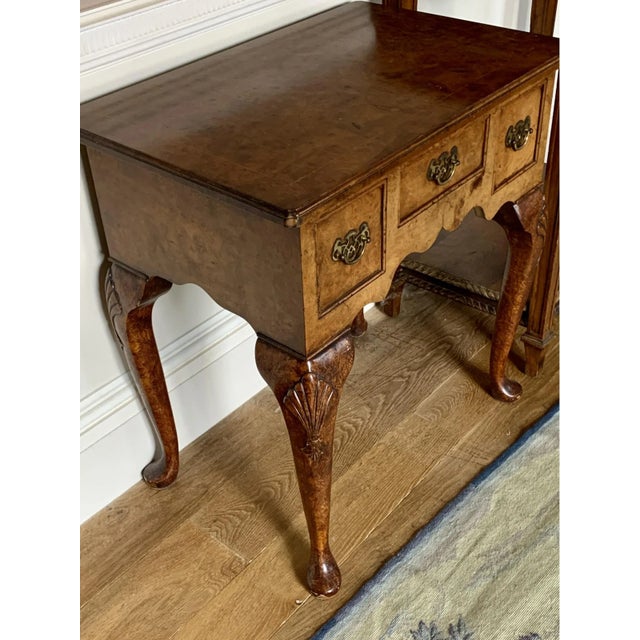 Early 20th Century Queen Anne Style Burl Walnut Lowboy Console Table For Sale - Image 4 of 7