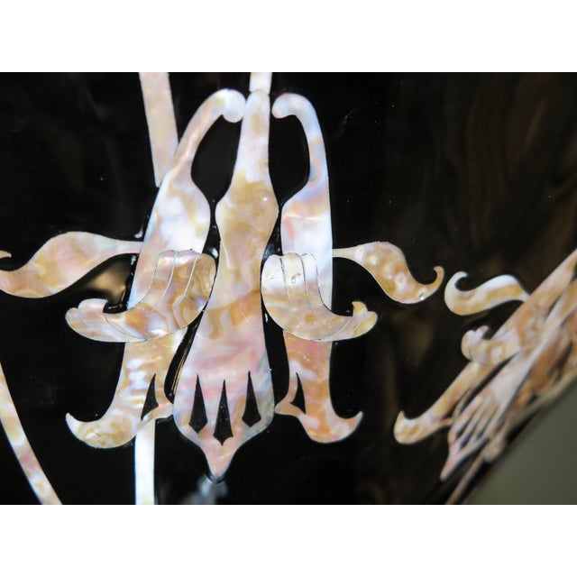 Black Lacquer With Intricate Mother-Of-Pearl Inlays Planter For Sale In Los Angeles - Image 6 of 10