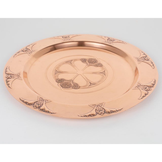 1910s French Dinanderie Art Nouveau Copper Platter Centerpiece or Tray For Sale - Image 4 of 11