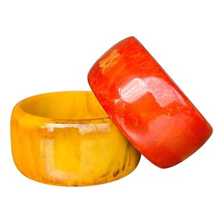 Vintage Boho Bakelite Bangles - Set of 2 For Sale