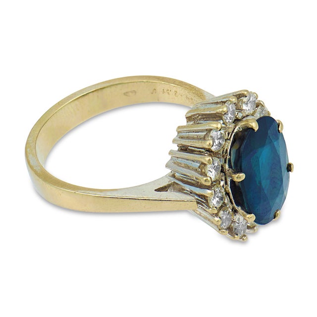 Vintage 3.31 Carat Sapphire Diamond 14k White Gold Cluster Ring, Size 6.75 For Sale - Image 4 of 7