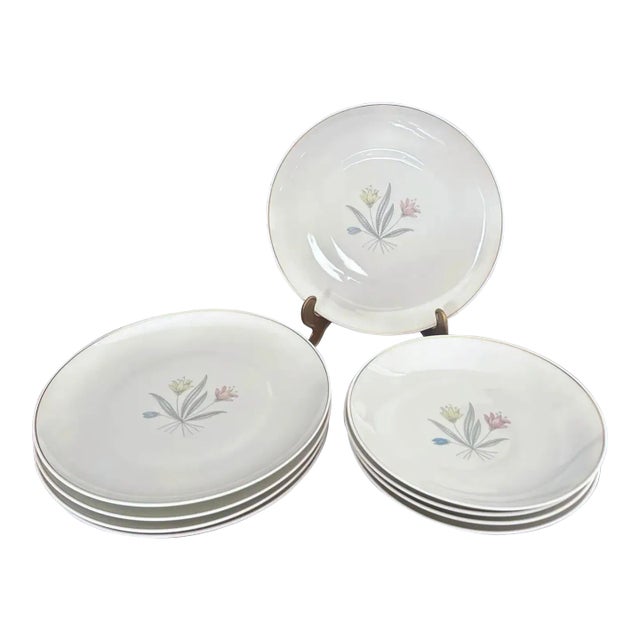 Vintage Dinner Set by Bernardaud Limoges France in "Rêveries" Pattern 8 Pieces for 4 People For Sale