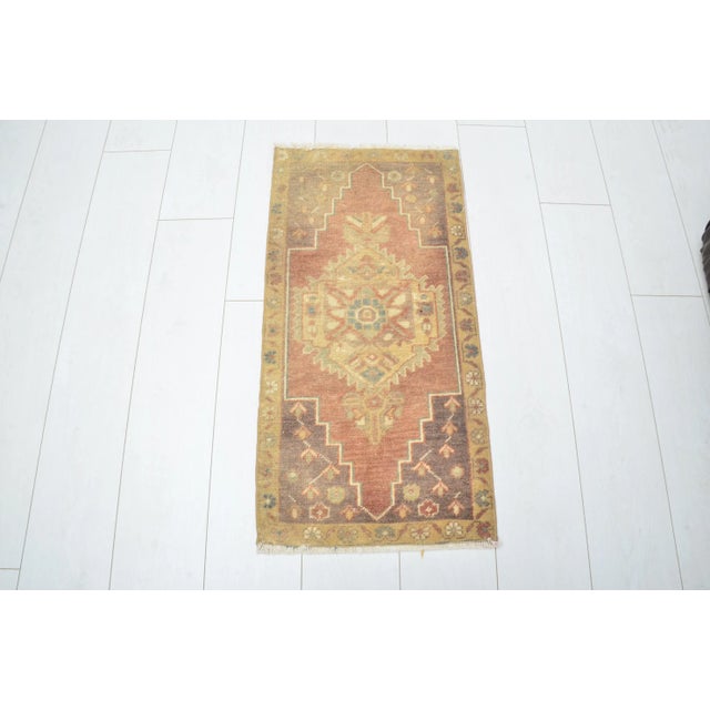 Orange Wool Neutral Hand-Made Carpet For Sale In Phoenix - Image 6 of 6