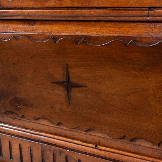 18th Century French Louis XVI Period Carved Walnut Coffer With Marquetry For Sale - Image 15 of 18