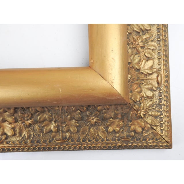 Late 19th Century Antique Late 19th Century Ornate Giltwood Picture Frame For Sale - Image 5 of 7
