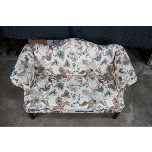 Late 20th Century Earls of High Point Chippendale Mahogany Camelback Settee Loveseat Crewel Fabric For Sale - Image 6 of 18