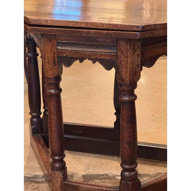 English Early 19th Century Charles II Oak Gate-Leg Table For Sale - Image 3 of 15
