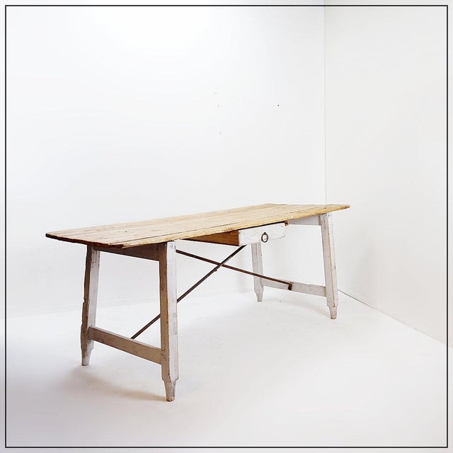 Large solid wood farmhouse table Brutalist - Natural decoration - Vintage Measures : 198,5x72cm H:78cm Materials : Wood -...