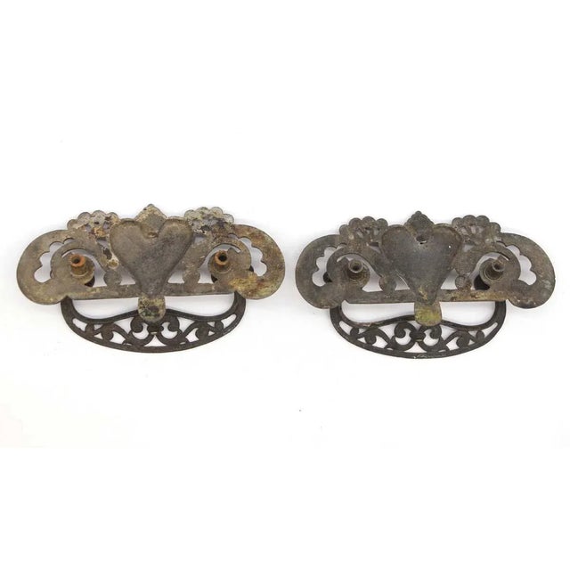 Bronze Pair of Vintage 5.75 In. Dark Brass Patina Heart Dresser Pulls For Sale - Image 8 of 8