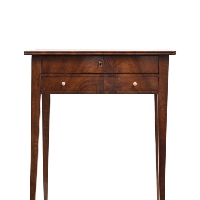 Biedermeier Side Table in Walnut, 1820 For Sale - Image 9 of 10