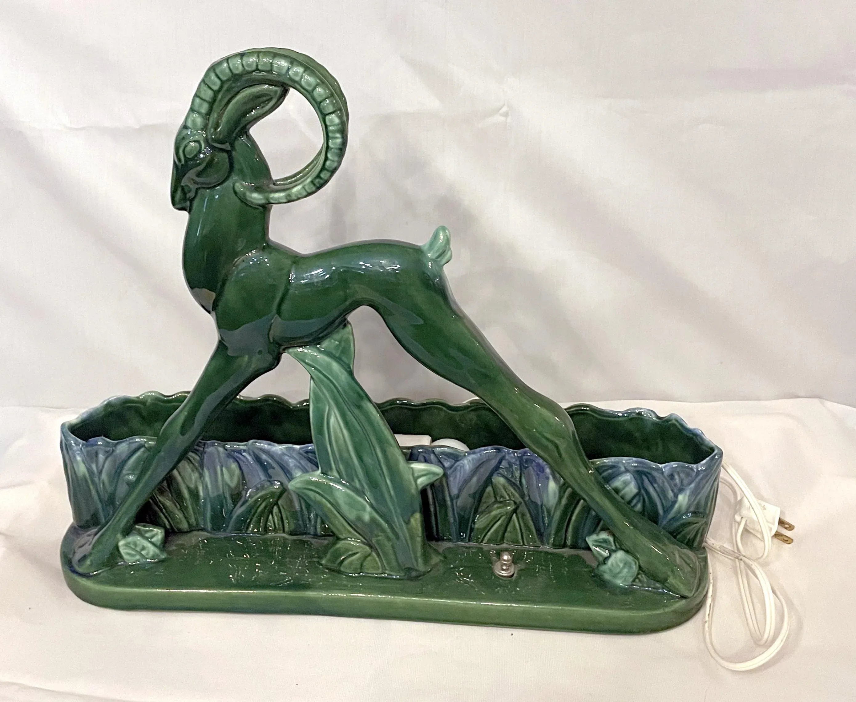 1950s-royal-haeger-green-