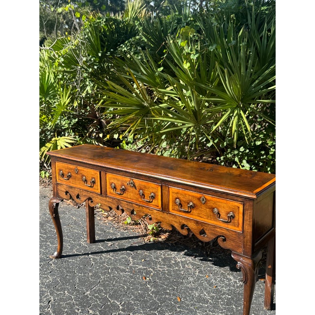 18th Century Georgian-Style Oak Low Dresser With Serpentine Front & Carved Bracket Feet For Sale - Image 10 of 11