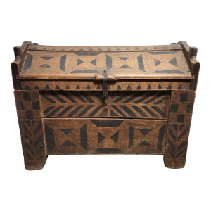 Mid-19th Century Carpathian Folk Art Dowry Chest With Peaked Lid