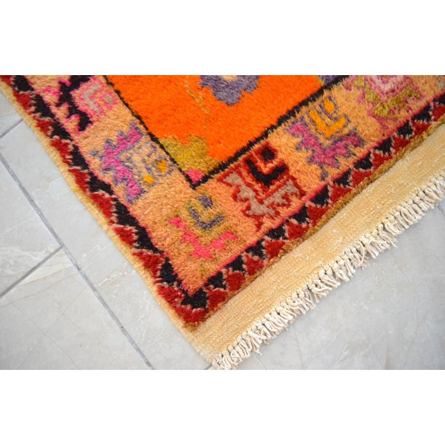 1950s Hand Knotted Rare Design Oushak Medallion Rug - 2'11'' X 6'4'' For Sale - Image 13 of 13