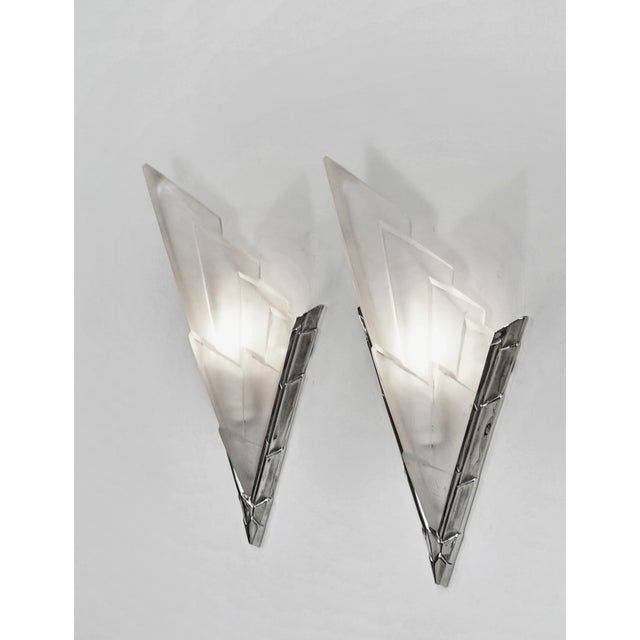 Silver A Pair of French Art Deco Wall Sconces by Degue & Jamain 1930s France For Sale - Image 8 of 14
