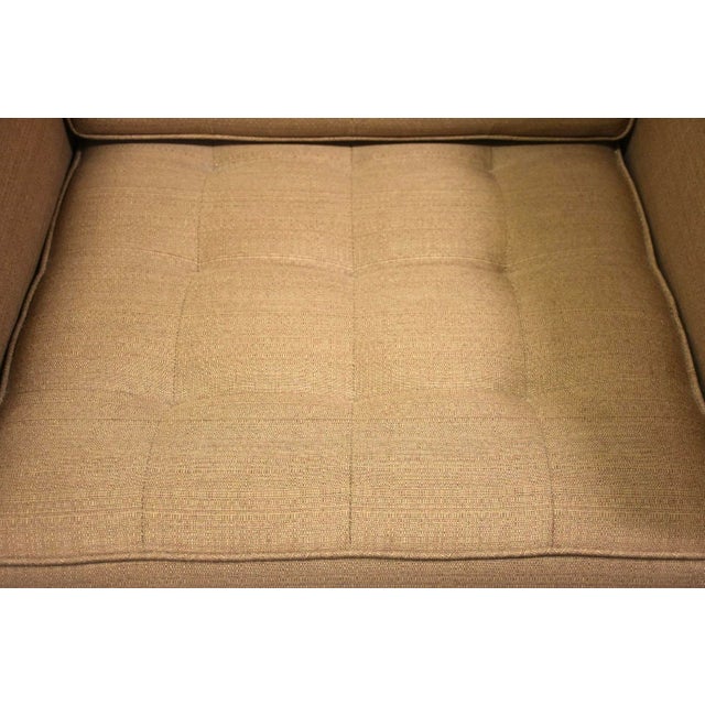 1990s Vintage Florence Knoll Beige and Chrome Lounge Chair For Sale - Image 5 of 10