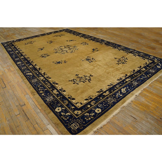 1920s 1920s Beige Floral Deco Oriental Antique Peking Room Size Wool Knotted Rug For Sale - Image 5 of 10