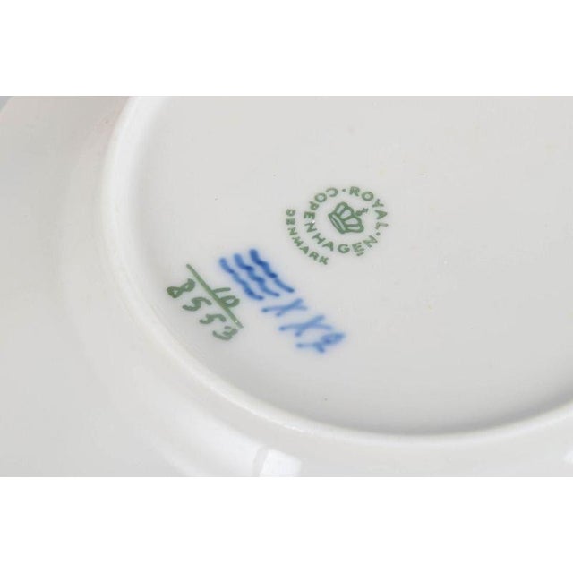 Vintage Porcelain Plates from Royal Copenhagen, 1980s, Set of 6 For Sale - Image 4 of 5