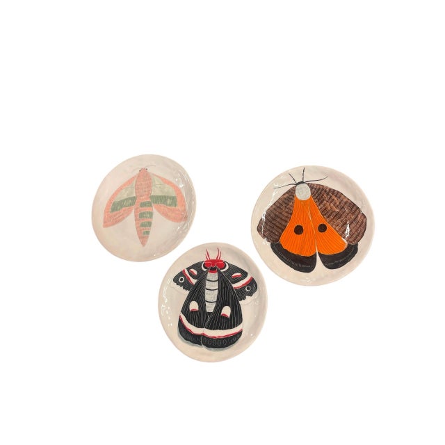 Spanish Set of 3 Vintage Spanish Studio Pottery Moth Ceramic Decorative Plates For Sale - Image 3 of 12