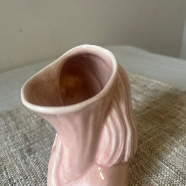 Vintage Hull Pottery Lady Vase u.s.a. Pink Pastel Water Carrier Vessel For Sale In New Orleans - Image 6 of 7