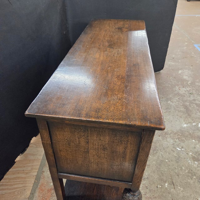 Early 20th Century English Oak Sideboard With Bulbous Front Legs and Potboard Base For Sale - Image 11 of 18