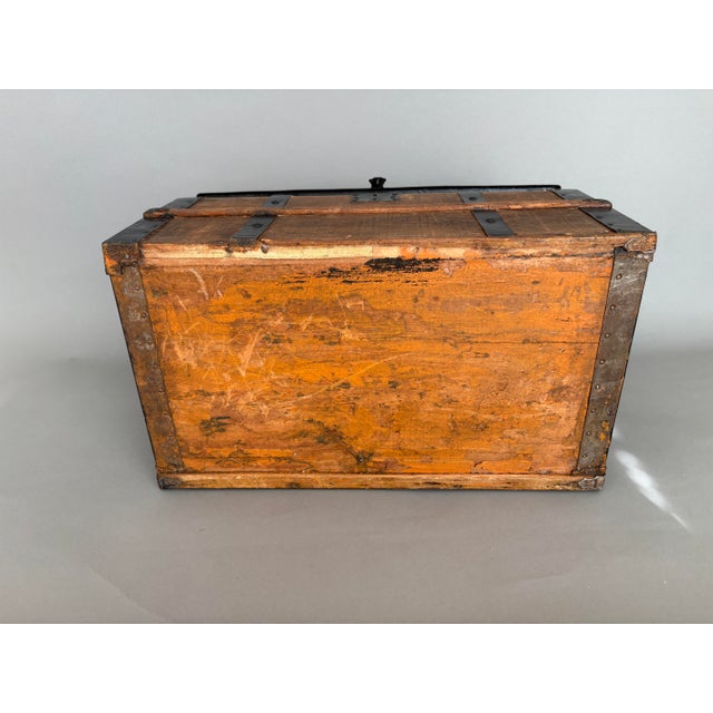 Late 19th Century Child’s Humpback Small Wood Trunk For Sale - Image 11 of 12