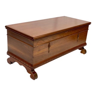 Early 20th Century Lane Altavista Cedar Lined Trunk Blanket Chest For Sale