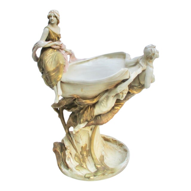 Royal Dux Porcelain CenterPiece Circa 1900 For Sale