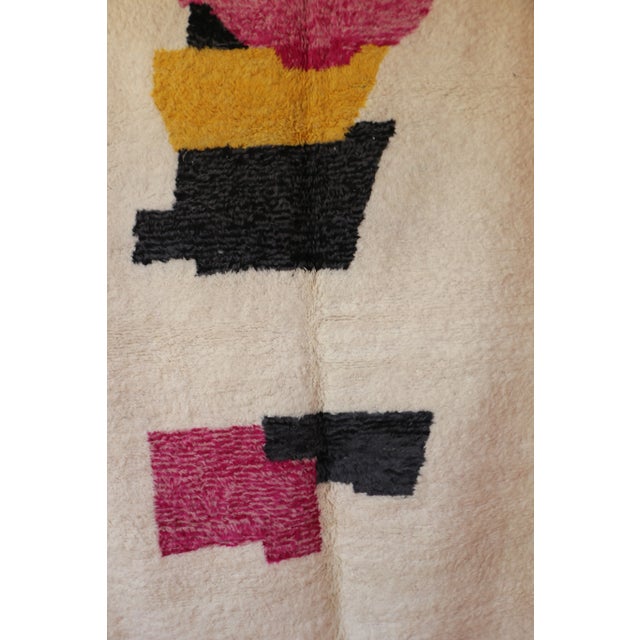 2010s Handwoven Moroccan Boujaad Rug - 5'6" X 8'1" Ft For Sale - Image 5 of 9