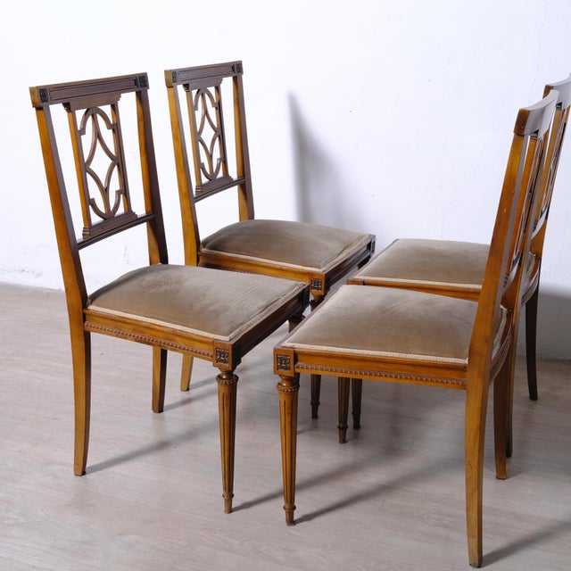 Louis XVI Chairs in Walnut, Italy, 1950s, Set of 4 For Sale - Image 6 of 16