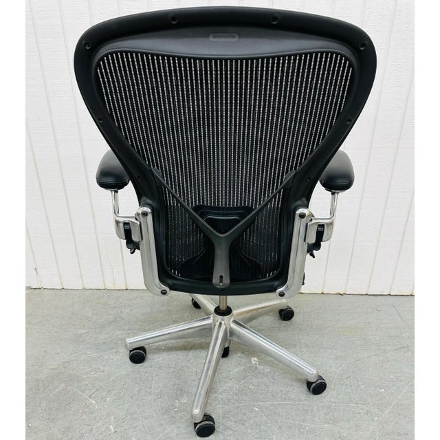 2000 - 2009 Vintage Herman Miller Aeron Office Desk Chair For Sale - Image 5 of 10
