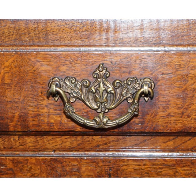 George III English Oak Thomas Chippendale Carved Bureau Bookcase, 1760 For Sale - Image 12 of 18