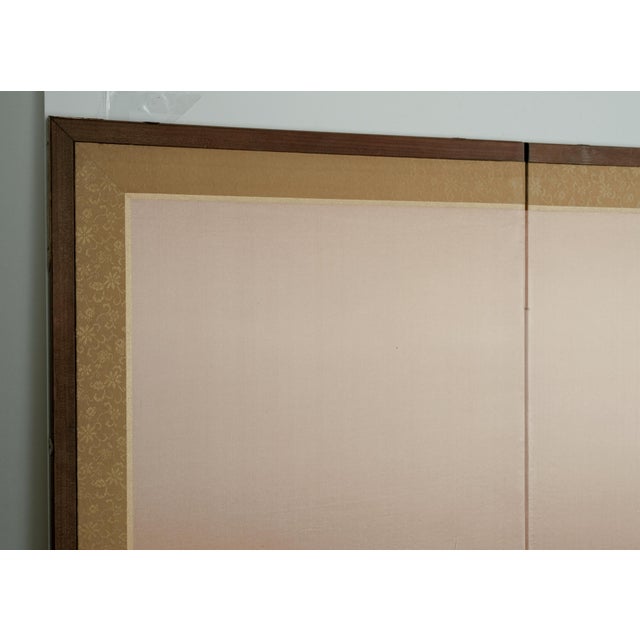 1950s Japanese Byobu 4-Panel Folding Screen Featuring an Embroidered Flower Cart on Light Golden Orange Background For Sale - Image 4 of 6