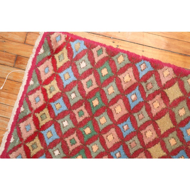 Turkish Deco Scatter Rug, 2'1'' X 4 For Sale In New York - Image 6 of 8