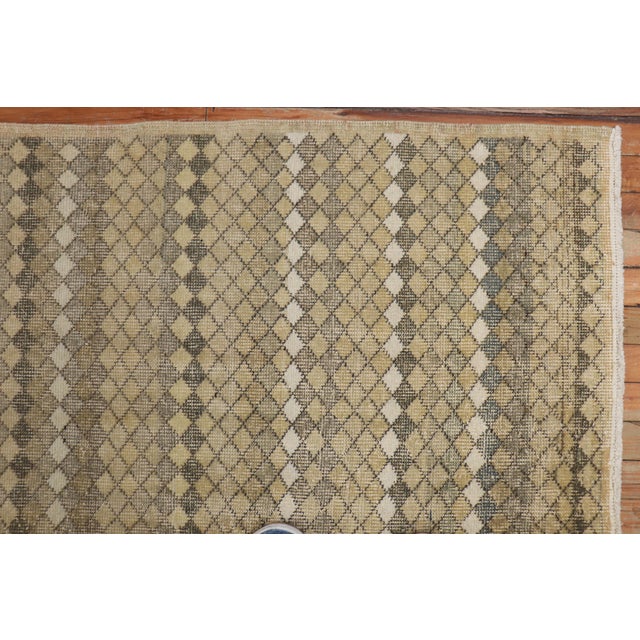 1960s Neutral Turkish Deco Runner - 4'5" x 11'4" For Sale In New York - Image 6 of 18