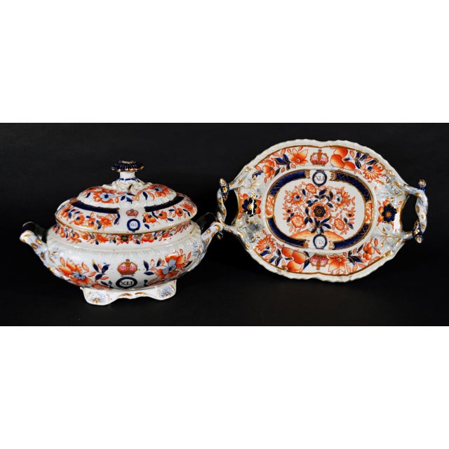 Early 19th Century Early 19th Century Hicks & Meigh Imari Ironstone Armorial Sauce Tureens and Stands, Pair - 4 pcs For Sale - Image 5 of 6