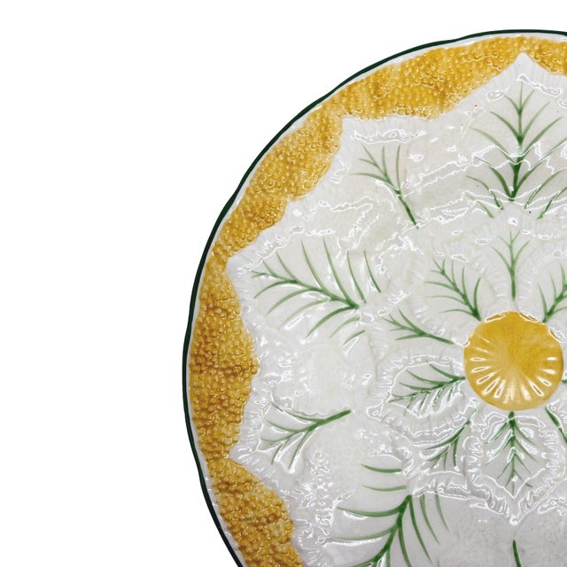 Pair of Wedgwood Majolica Cauliflower Pattern Plates, English, Ca. 192 For Sale - Image 6 of 9