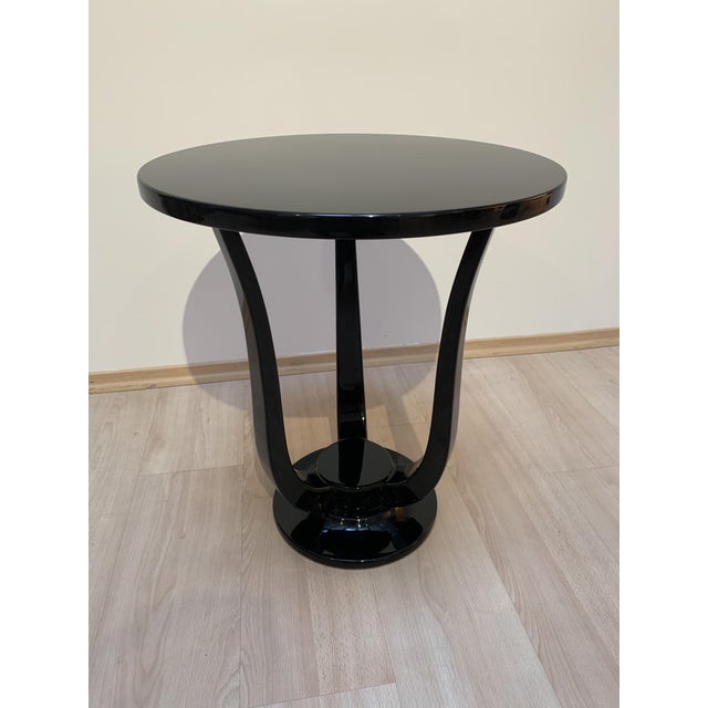 Three-Legged Art Deco Style Side Table in Black Piano Lacquer on Wood from COLONEUM For Sale - Image 4 of 8