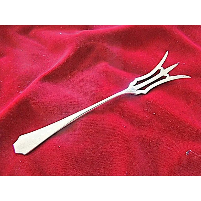 Early 20th Century Webster Sterling Silver 3 Prong Art Deco Lemon Pickle Olive Fork - No Mono For Sale