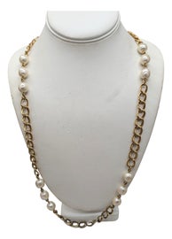 Example of American Link and Chain Necklaces