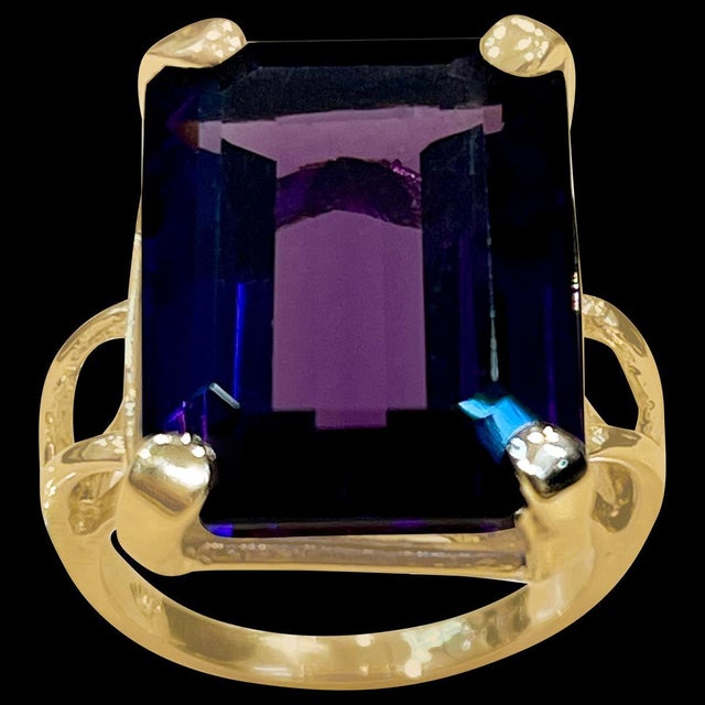 13 Carat Emerald Cut Amethyst Cocktail Ring in 14 Karat Yellow Gold For Sale - Image 17 of 18
