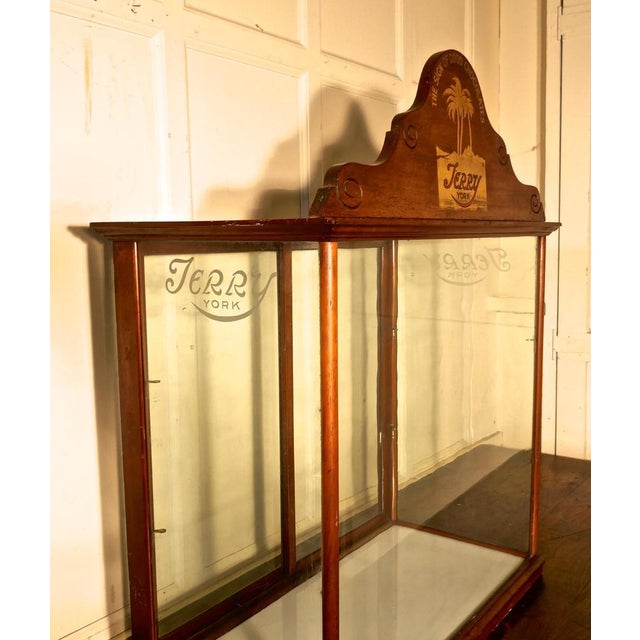 1920s Terrys of York Chocolate Confectionary Display Cabinet, 1920 For Sale - Image 5 of 8