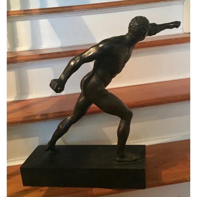 Neoclassical Antique 19th Century French Grand Tour Bronze Figure of an Athlete Mounted on Original Black Slate Base For Sale - Image 3 of 13