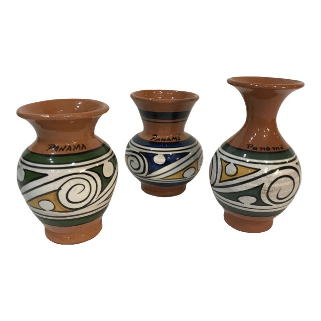 Late 20th Century Panama Tera Cotta Hand Painted Vases - Set of 3 For Sale