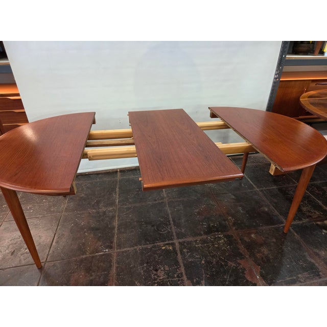 Mid-Century Modern Mid-Century Danish Teak Round Too Oval Dining Table Two Giant Leaves 85 Open Legs Spreader For Sale - Image 3 of 10