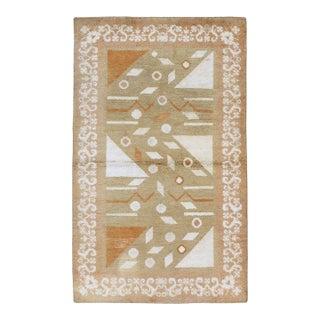Galerie Shabab Collection Mid-20th Century, Handmade Indian Cotton Agra Accent Rug For Sale