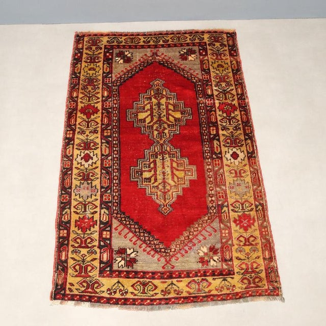 Anatolian Handmade Rug, Türkiye For Sale - Image 3 of 9